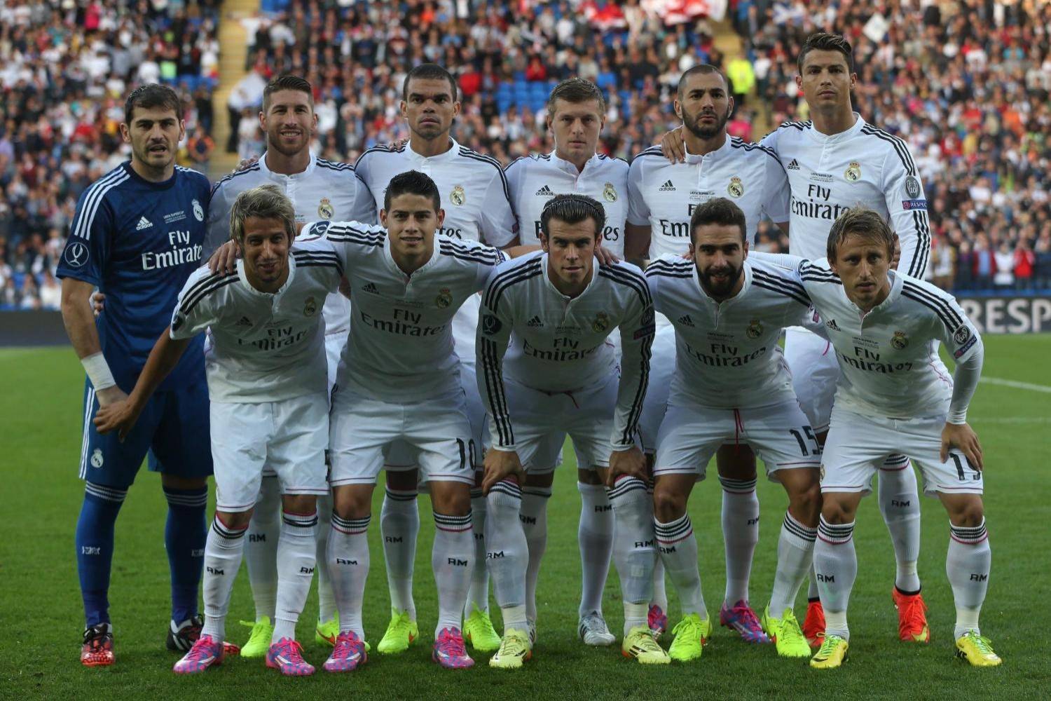 赵佳楠：我们拥有全世界最好的球迷，非常感谢大连球迷的支持（赵佳楠：大连球迷是世界最佳，感谢你们的支持）