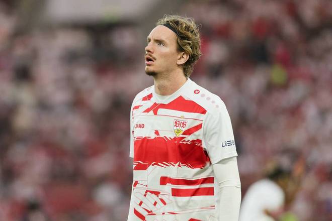 每体：一男子因假扮足球经纪人性侵61名未成年人被捕（每体：冒充足球经纪人的男子涉嫌性侵61名未成年人已被捕）