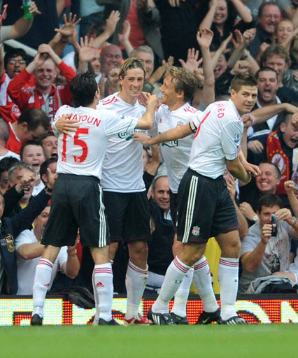 湖人詹姆斯关键封盖锁定胜局（詹姆斯关键大帽助湖人取胜）