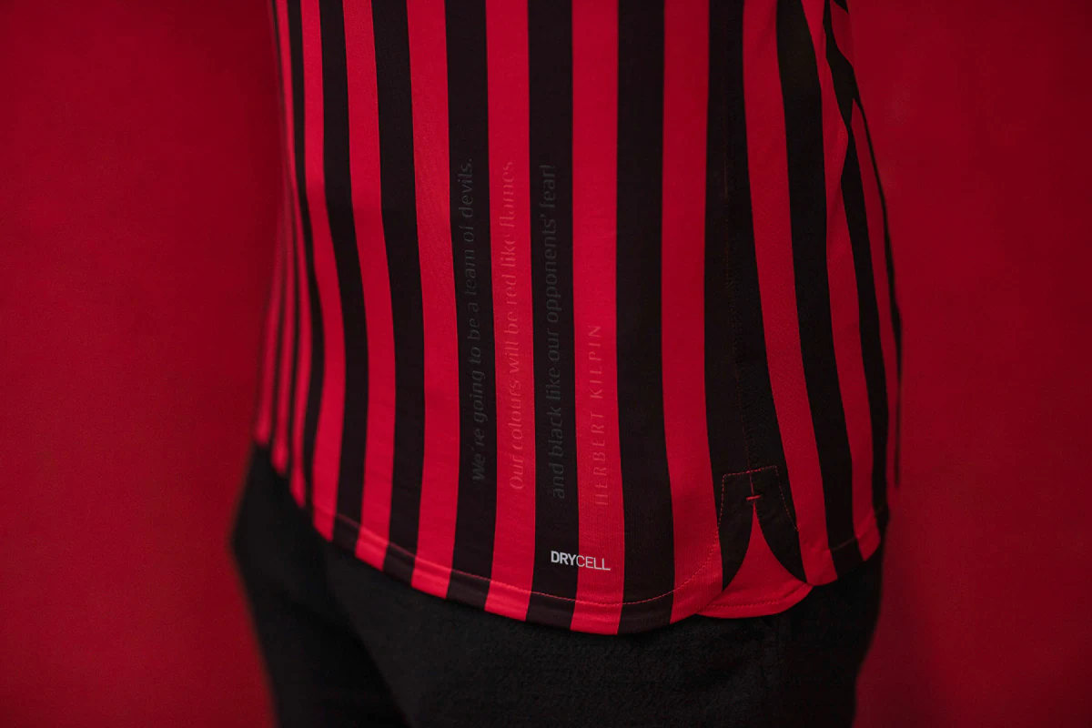 官方：美加墨世界杯所有比赛上下半场都有3分钟补水时间（官宣：美加墨世界杯每场比赛上下半场均设3分钟补水暂停）